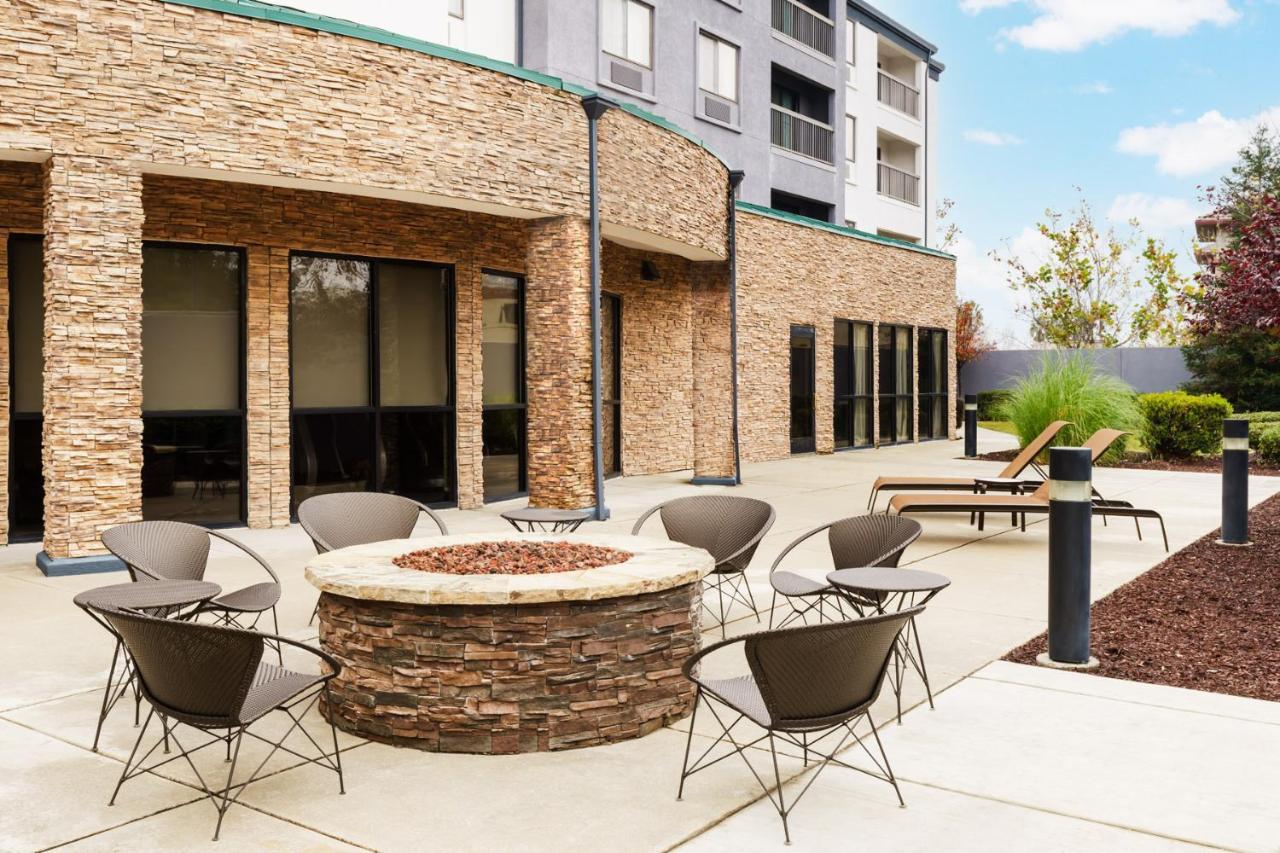 Courtyard By Marriott Sacramento Folsom Hotel Bagian luar foto
