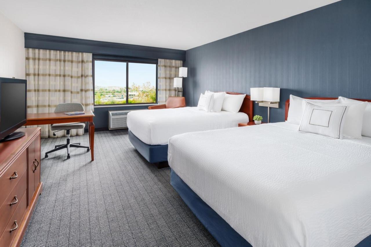 Courtyard By Marriott Sacramento Folsom Hotel Bagian luar foto