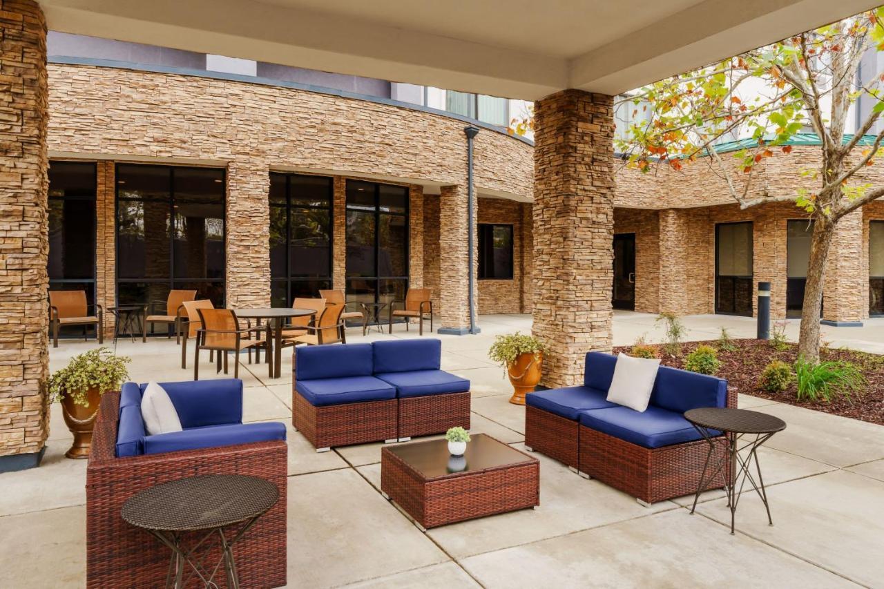 Courtyard By Marriott Sacramento Folsom Hotel Bagian luar foto
