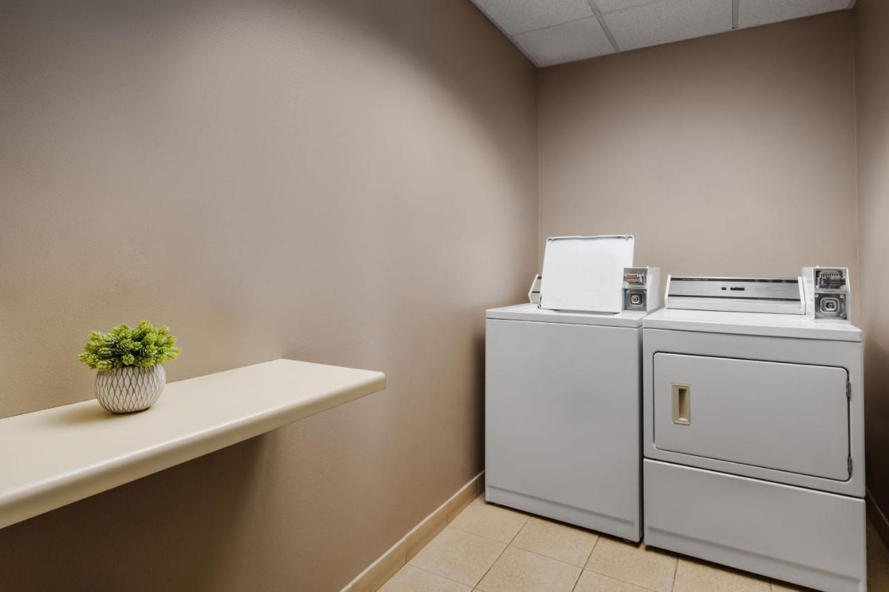 Courtyard By Marriott Sacramento Folsom Hotel Bagian luar foto